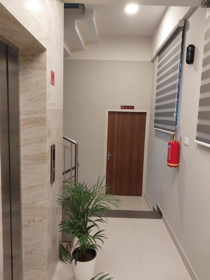 Hotel Mannat Residence Thiruvananthapuram Exterior photo