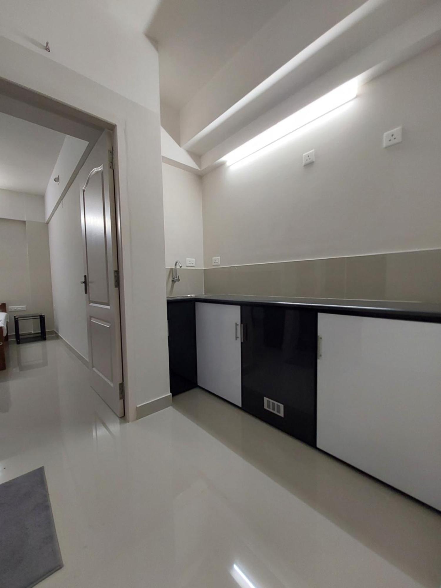 Hotel Mannat Residence Thiruvananthapuram Exterior photo
